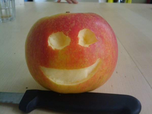 happy apple